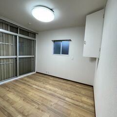 ★賃料改定★初期費用比べて下さいませ！リノベーション工事完了戸建て！ペット飼育可能！礼金0カ月・敷金0ヶ月・仲介手数料ありません！ジモティからのお問い合わせでフリーレント1ヶ月。家賃８５,０００円。管理費５，０００円！システムキッチン！フローリングLDK！駐車場1台付き！ペット飼育可能（敷金1ヶ月積み増し）（渋沢戸建） − 神奈川県