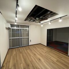 ★賃料改定★初期費用比べて下さいませ！リノベーション工事完了戸建て！ペット飼育可能！礼金0カ月・敷金0ヶ月・仲介手数料ありません！ジモティからのお問い合わせでフリーレント1ヶ月。家賃８５,０００円。管理費５，０００円！システムキッチン！フローリングLDK！駐車場1台付き！ペット飼育可能（敷金1ヶ月積み増し）（渋沢戸建） - 不動産