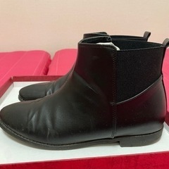 ショートブーツの画像
