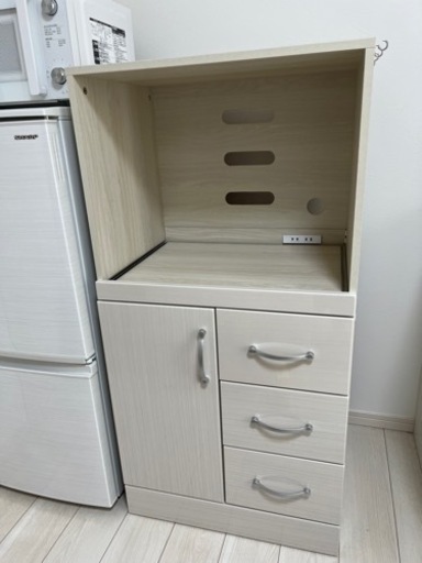 【譲り先決定】木製レンジ台　レンジボード　食器棚　白　ホワイト【美品】仙台市若林区