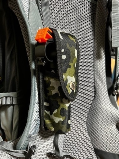 POLICE MAGNUM 熊撃退スプレー 中型 (全国の複数の国公立機関・地方自治体正式採用品/JSDPA認定品) B-609