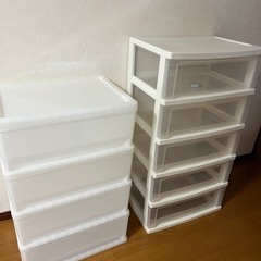 【引き取り予定】衣装ケース　大1000円　小500円