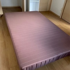 セミダブルベッドの画像