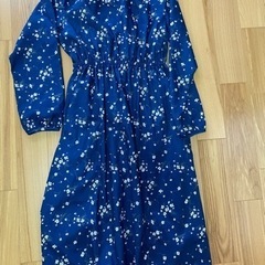 花柄ワンピースの画像