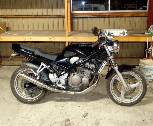 SUZUKIバンディット250 GJ74A