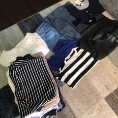 予告 9月レディースUSED服1点300円販売 