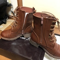 ショートブーツ　新品　シューズボックス付きの画像