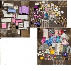 リカちゃん人形8体、ハウス3個、サーティーワン、小物の画像