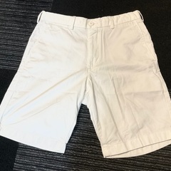 ユニクロ　ショートパンツ　ハーフパンツ　白　メンズの画像