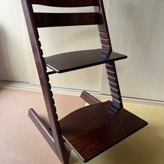 トリップトラップ　STOKKE 正規品　ウォールナットブラウン　...