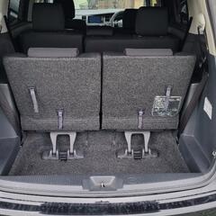 H23年式 TOYOTA ISISの画像