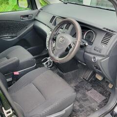 H23年式 TOYOTA ISISの画像