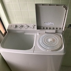 二層式洗濯機の画像