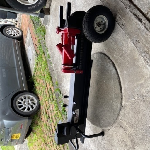 薪割り機　　 電動式小型薪割り機 ELS10 ｜薪割り機｜商品情報｜プラウ PLOW