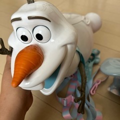 オラフ　ディズニーポップコーン入れ
