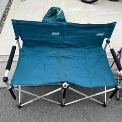 アウトドア　2人掛けベンチの画像