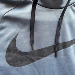 NIKEパーカー美品の画像