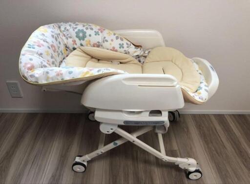 コンビ ネムリラ 電動バウンサー 
ハイローチェア