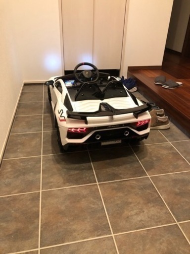 電動乗用カー