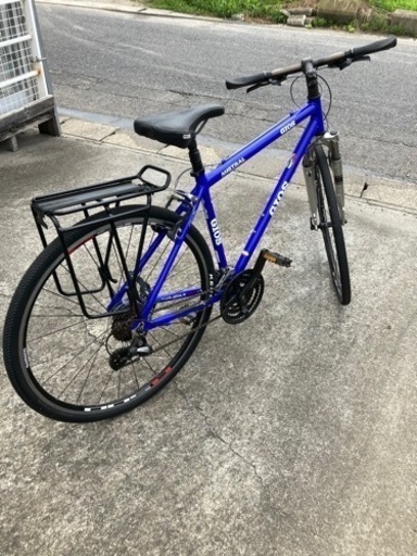 GIOSクロスバイクタイヤ前後チーブブレーキワイヤーチェーン新品交換済み