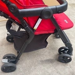【売却済】ベビーカー joie ジョイー 赤の画像