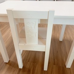 IKEA キッズ机&椅子セット❤️の画像