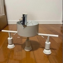 IKEA 天井照明　電球付きの画像