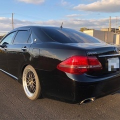 クラウン ロイヤルサルーンの画像