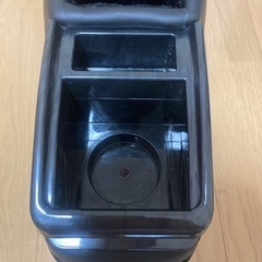 カー用品 肘置き 収納の画像