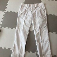 美品　ユニクロの女性用パンツ