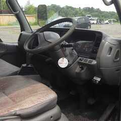 144108 キャンター　平トラック　白の画像