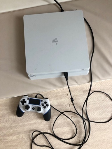 激安大サービス　PS4 箱付き