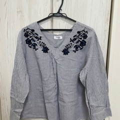 【決まりました】レディース　　夏服　5着　おまけ付きの画像