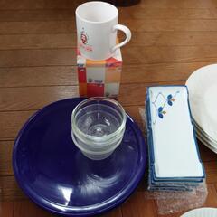 コップ、お皿等です。