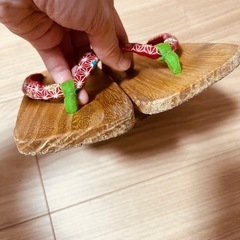 女の子 子供 下駄 草履 6才〜9才くらい？の画像