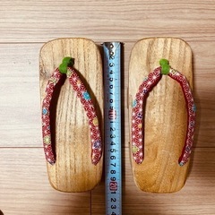 女の子 子供 下駄 草履 6才〜9才くらい？の画像