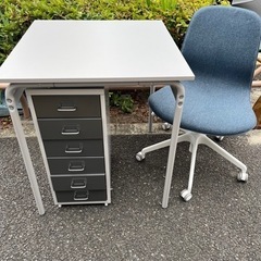 ✨🔔期間限定・特別価格🔔✨ほぼ未使用 IKEA  グローサラ パソコンデスク ダイニングテーブル GRASALA の画像
