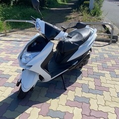 YAMAHA シグナスx 125 4型の画像