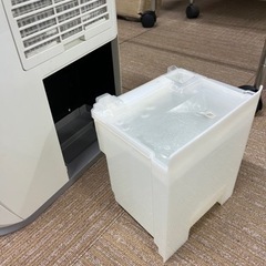 【分解クリーニング済み】コロナ　衣類乾燥除湿機(コンプレッサー式)タンク3Lの画像