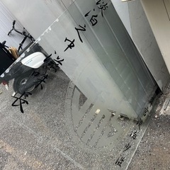 ガラス　W1290D950の画像