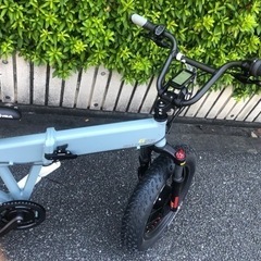 折りたたみ20インチ電動アシスト自電車
