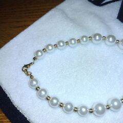 大粒パールとゴールドのネックレスの画像