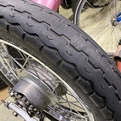 🏍【バイク】良好品 カブ110 JA10 リアスイングアームホイール ＆タイヤ【旧車バイク･パーツ買取アールワン田川】の画像