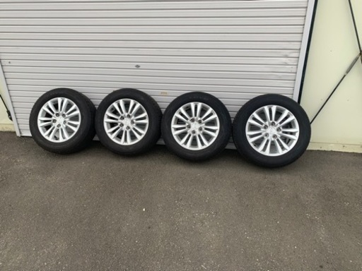 クラウンロイヤル純正　215/60r16