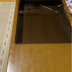 ガラス入りローテーブル❗️