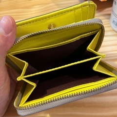 二つ折り財布　MURA レディースの画像