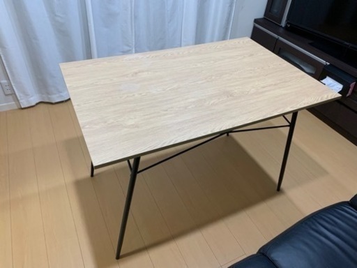 ダイニングテーブル