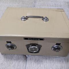 手提げ金庫、差し上げますの画像