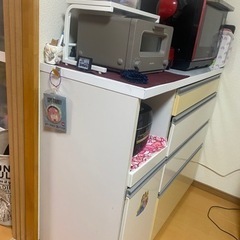 食器棚　　カウンターの画像