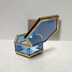 六角 ガラス ジュエリーケース アクセサリーの画像